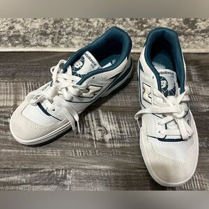 New Balance kids size 4, NWOT